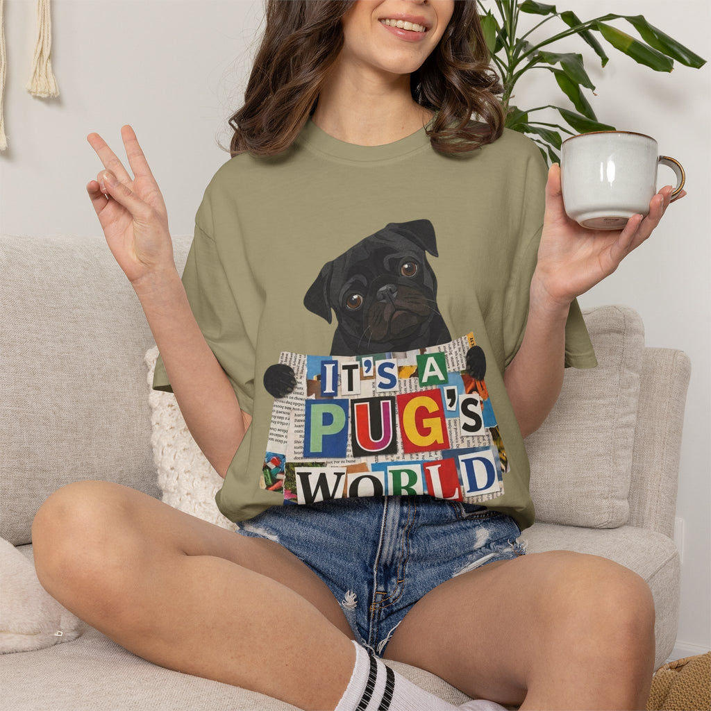 Cute Black Pug Mom T-Shirt | 90s Retro Pug Tee